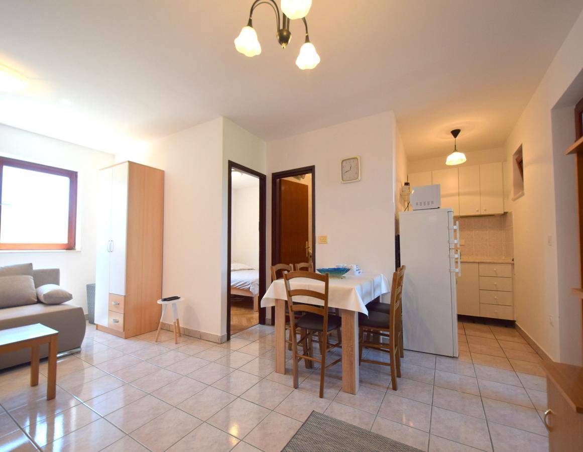Apartment Ozren Malinska Eksteriør bilde
